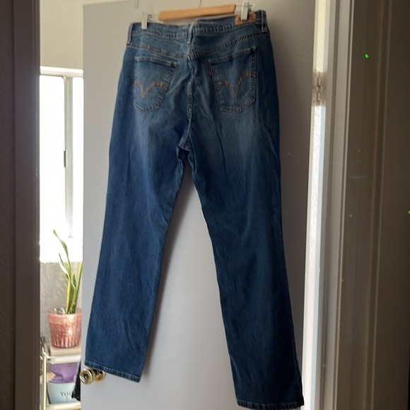 Levi’s 505 medium wash jeans straight leg - Picture 7 of 8
